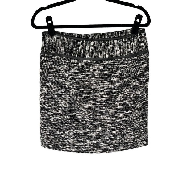 White House Black Market Heathered‎ Black White Skirt - Picture 2 of 8
